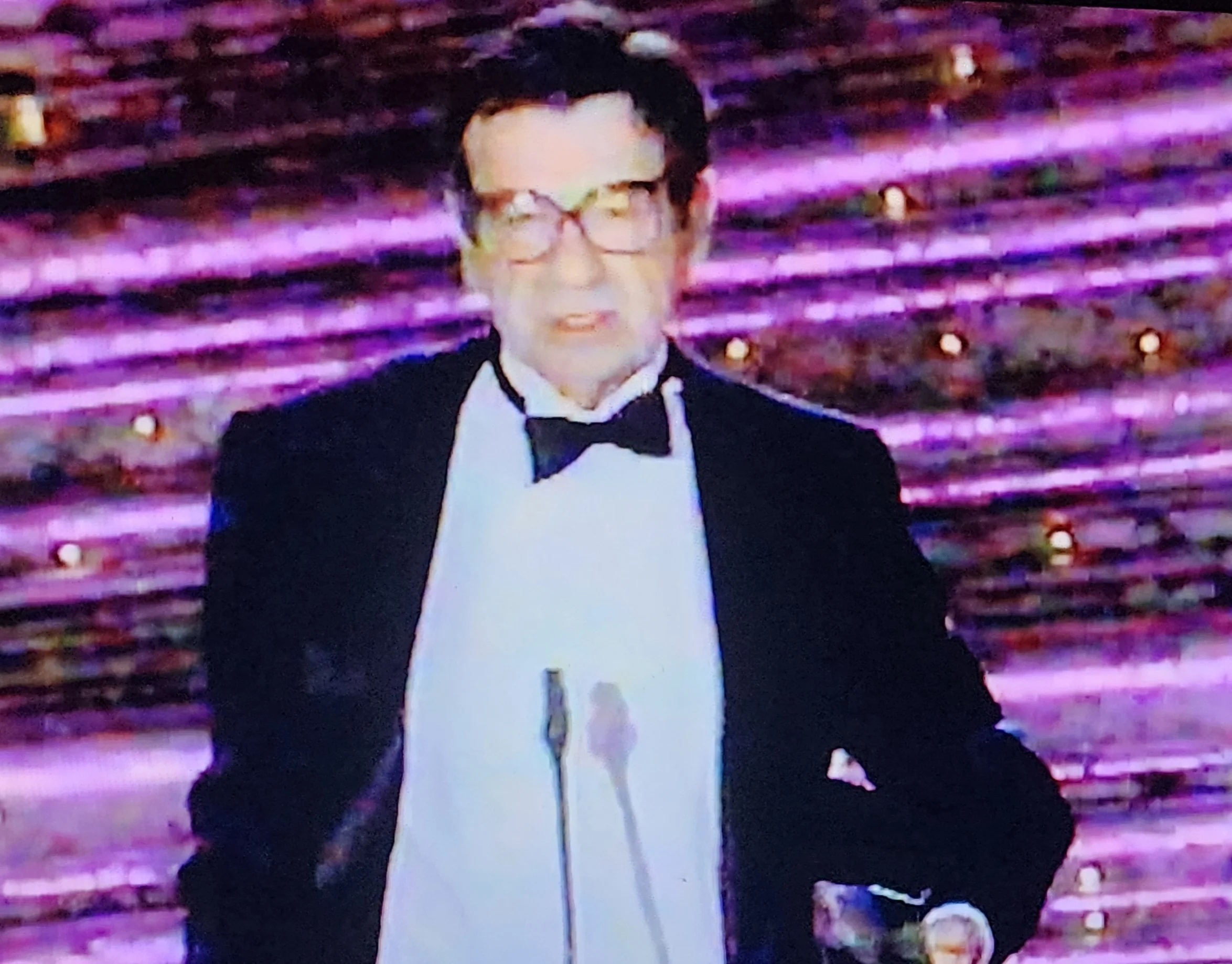 1ST ANNUAL COMEDY HALL OF FAME (NBC 11/24/93) VERY RARE!!! John Ritter, George Burns, Carol Burnett, Walter Matthau, Jonathan Winters, Red Skelton, Milton Berle, Jack Lemmon, Tim Conway, Michael Richards, Jason Alexander, Paul Reiser, Burt Reynolds - Image 5