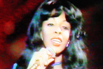 20TH ANNIVERSARY OF THE AMERICAN MUSIC AWARDS (ABC 11/27/93) - Image 7