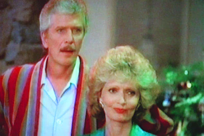 A VERY BRADY CHRISTMAS (CBS-TVM 12/18/88) UPDATED!!! Robert Reed, Florence Henderson, Ann B. Davis, Barry Williams, Maureen McCormick, Christopher Knight, Eve Plumb, Michael Lookinland, Jennifer Runyon - Image 15