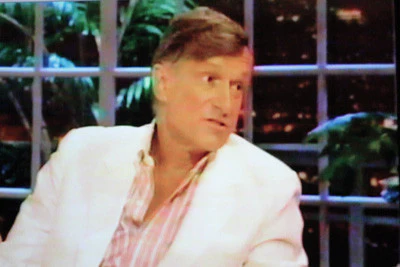 LATE SHOW STARRING JOAN RIVERS - EPISODE 6 (FOX 10/16/86) Kate Jackson, Howie Mandel, Michael McDonald, Hugh Hefner - Image 7