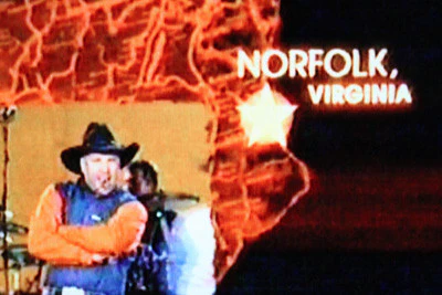 GARTH BROOKS COAST TO COAST LIVE 2: USS ENTERPRISE (CBS 11/21/01) - Image 6