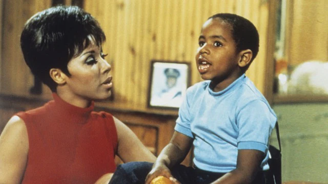 JULIA - THE (ALMOST) COMPLETE SERIES (NBC 1968-1971) VERY RARE! Diahann Carroll, Marc Copage, Lloyd Nolan, Lurene Tuttle, Michael Link, Hank Brandt, Betty Beaird - Image 7