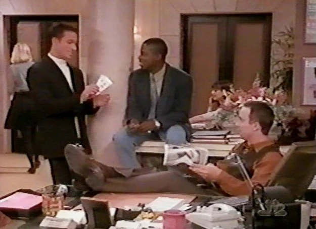 VERONICA'S CLOSET - THE COMPLETE SERIES (NBC 1997-00) - VERY RARE! Kirstie Alley, Kathy Najimy, Robert Prosky, Wallace Langham, Darryl 'Chill' Mitchell, Holland Taylor, Ron Silver, Christopher McDonald - Image 5