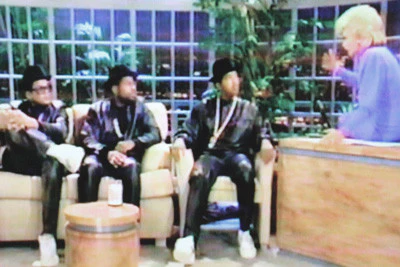 LATE SHOW STARRING JOAN RIVERS - EPISODE 8 (FOX 10/20/86) Joan Van Ark, Gallagher, Run-DMC, John Houseman - Image 8