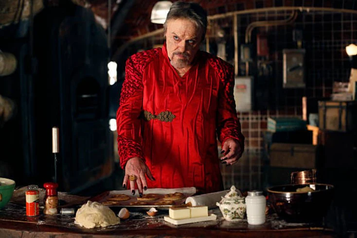 MOCKINGBIRD LANE - PILOT (NBC 10/26/12) Jerry O'Connell, Eddie Izzard, Portia de Rossi, Charity Wakefield - Image 5