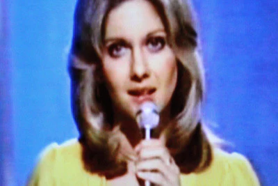 OLIVIA NEWTON-JOHN COMPILATION 1 - Image 4