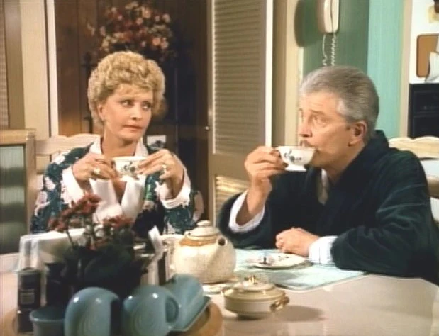 BRADYS, THE (CBS 1990) RARE!!! Robert Reed, Florence Henderson, Barry Williams, Christopher Knight, Mike Lookinland, Eve Plumb, Susan Olsen, Ann B. Davis, Jerry Houser, Ron Kuhlman, Leah Ayres, Martha Quinn, Caryn Richman - Image 4